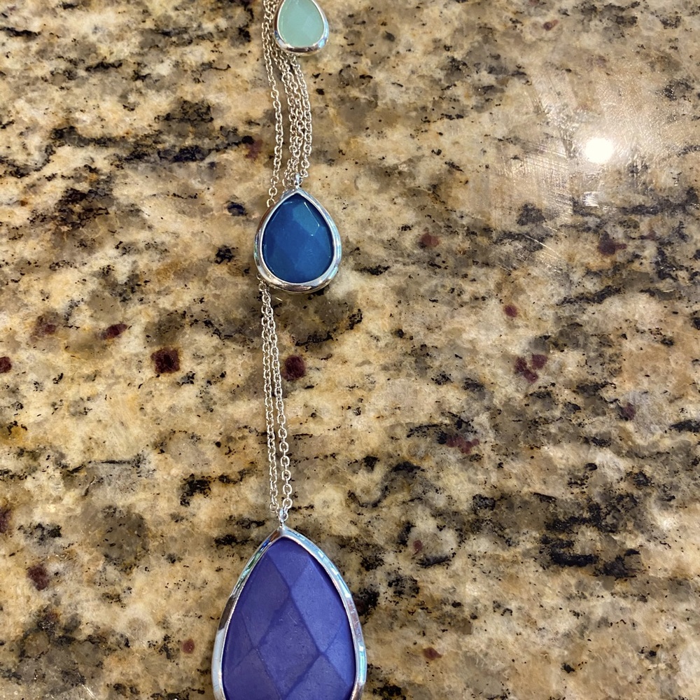 Chloe + Isabel 3 tier necklace